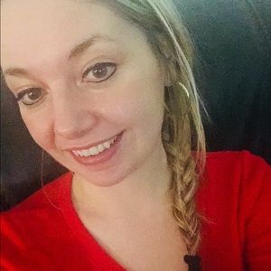 Meet your Posher, Kelli